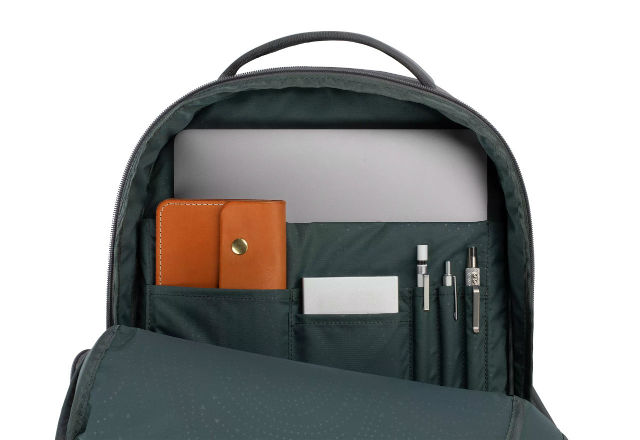 Mochila Incase Commuter BackPack con tejido BIONIC 